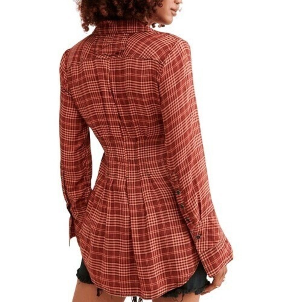 We The Free Catalynn‎ Plaid Hook-and-Eye Fitted Top Red XS - Picture 2 of 12